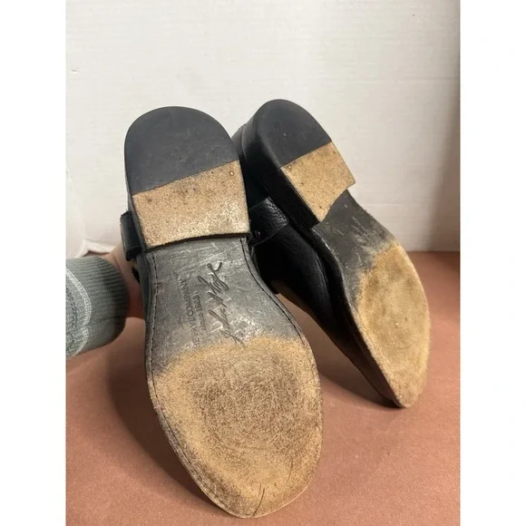 FRYE PHILLIP BLACK Leather Harness Back Zip Short Boots 6.5 Biker Boho Chic moto - Picture 6 of 16